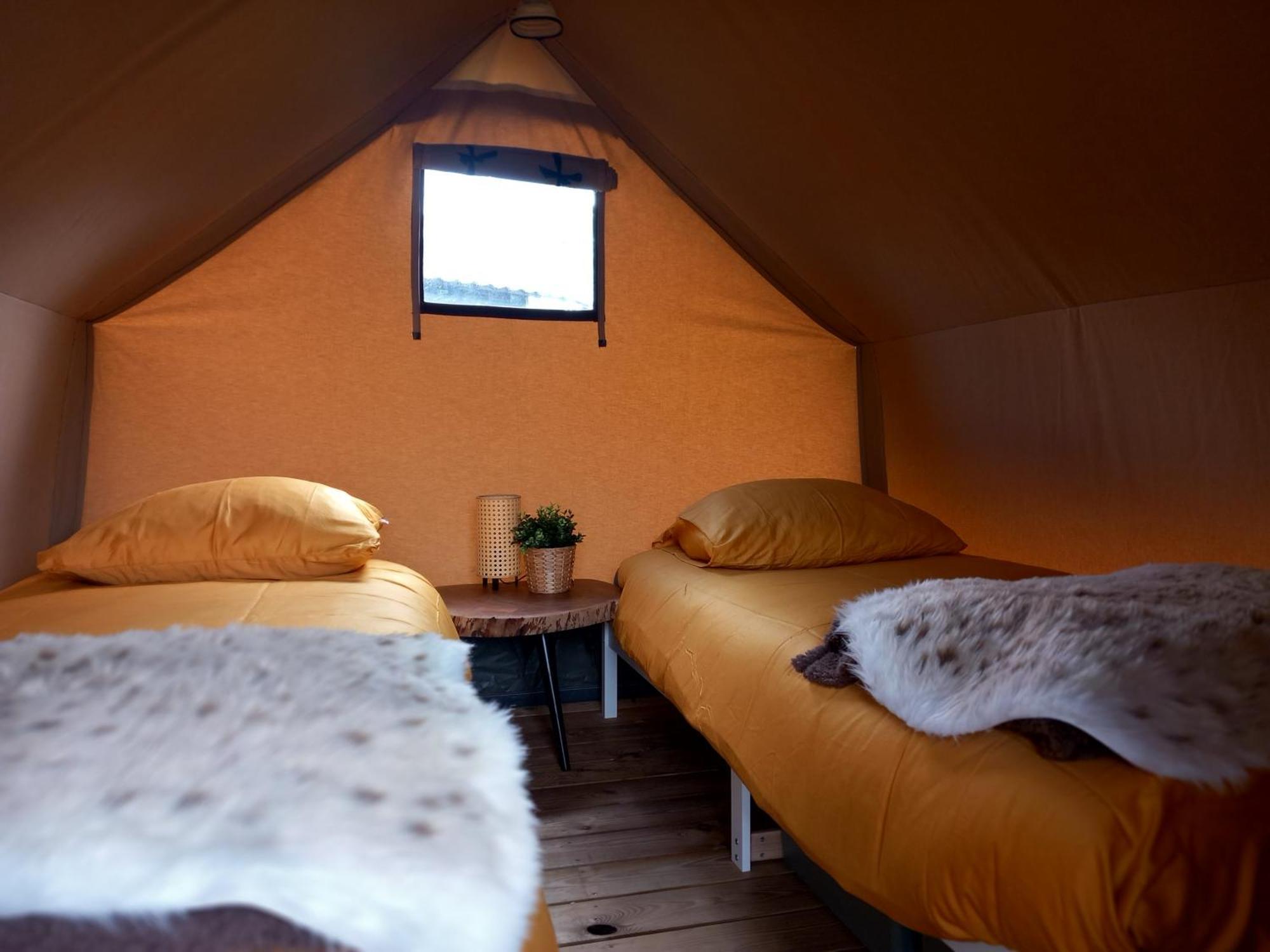 Safari Lodge 'Linge-Zicht' 蒂尔 外观 照片